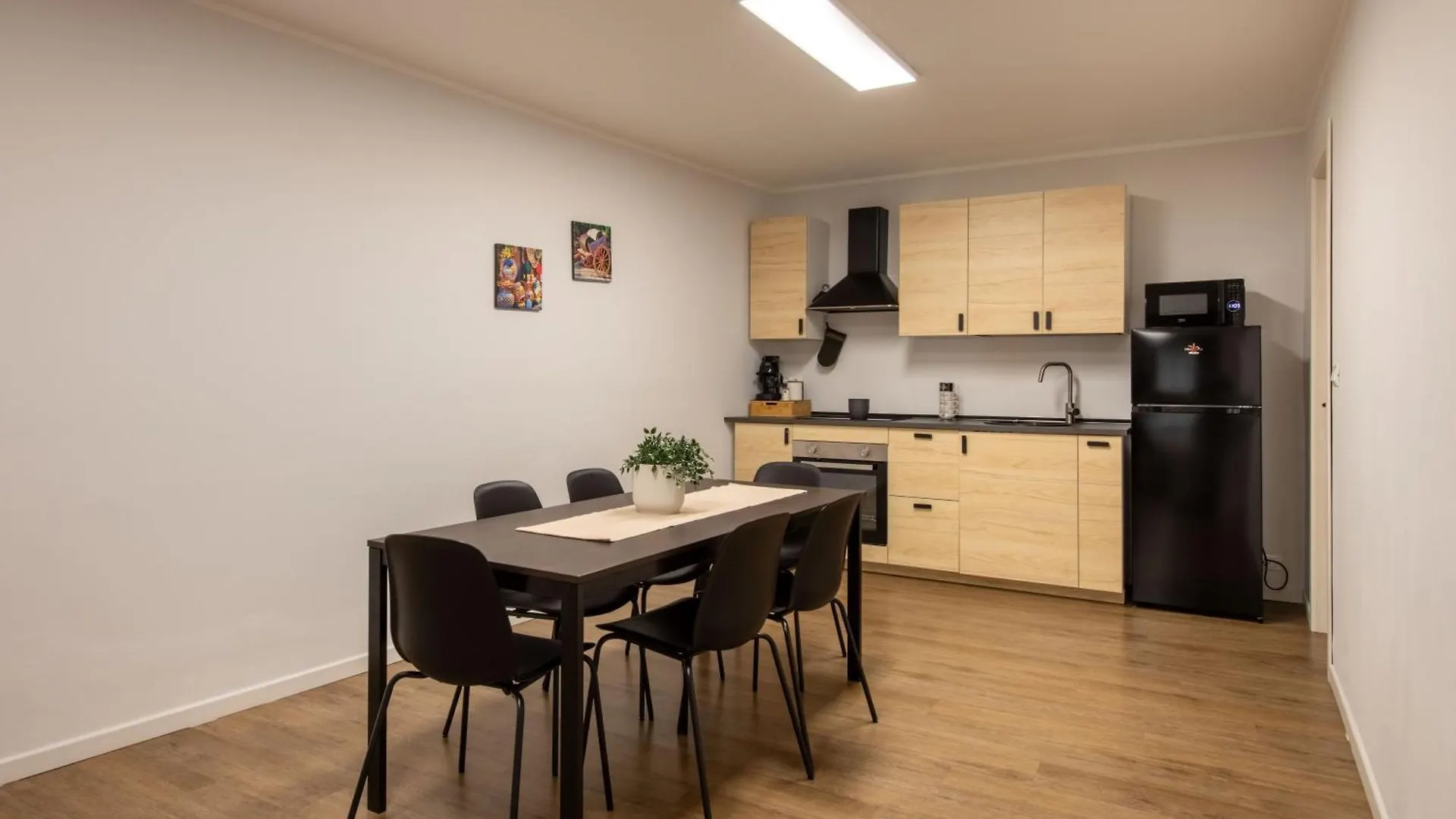 Villareale Flat - Palermo City Center Free Parking 0*,  Italy