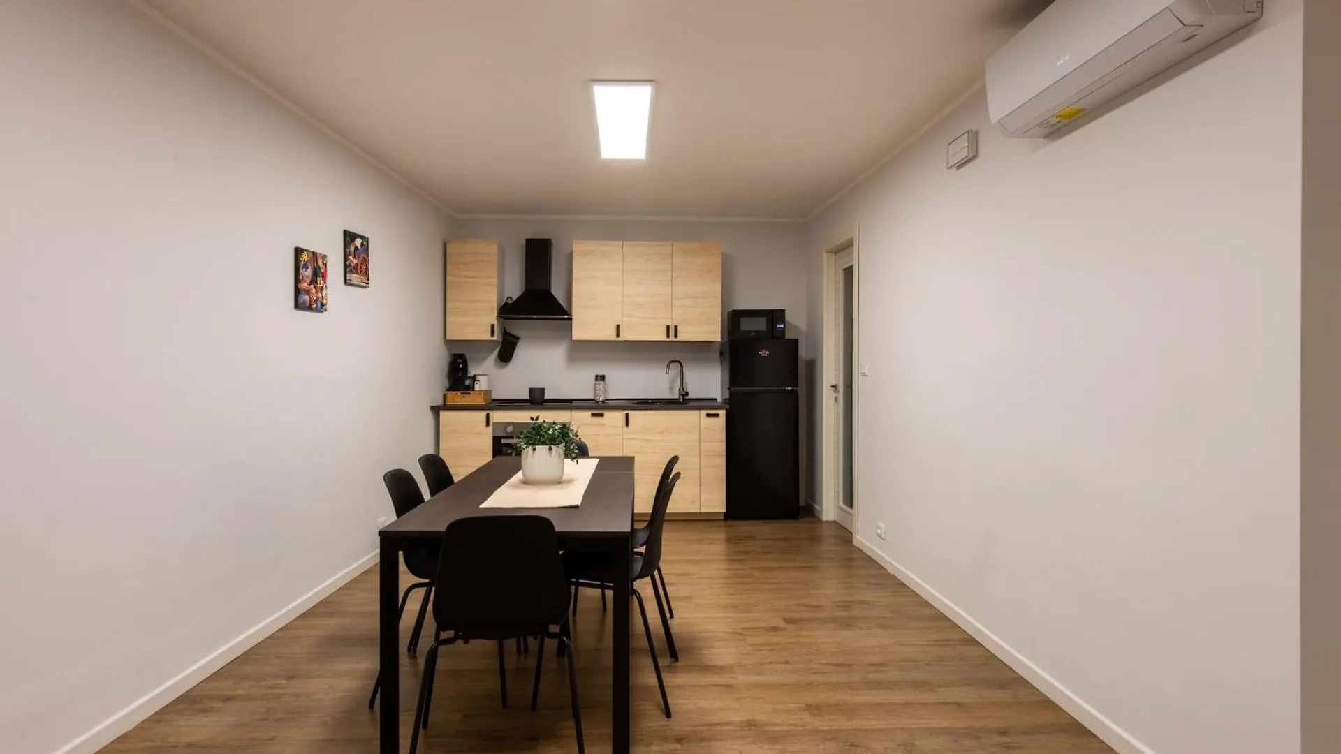 Villareale Flat - Palermo City Center Free Parking Apartment